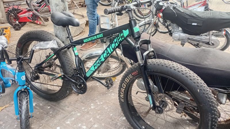🆔 177 - Used - Zrader Jaguar Fat Bike . . . . . . . . . . . . . . . . . . . . . . . . . . . . . . . . . . . . . . . . . . . . . . . . . . . . . . . . . . . . . . . . . . . . . . . . . . . . . . . . 🔴#Tags,(Zrader Mountain Fat Bike, Shimano 21 Speed Bicycle, Wide Tire Mountain Bike, Aluminum Frame Fat Bike, Mechanical Disc Brake Bicycle)