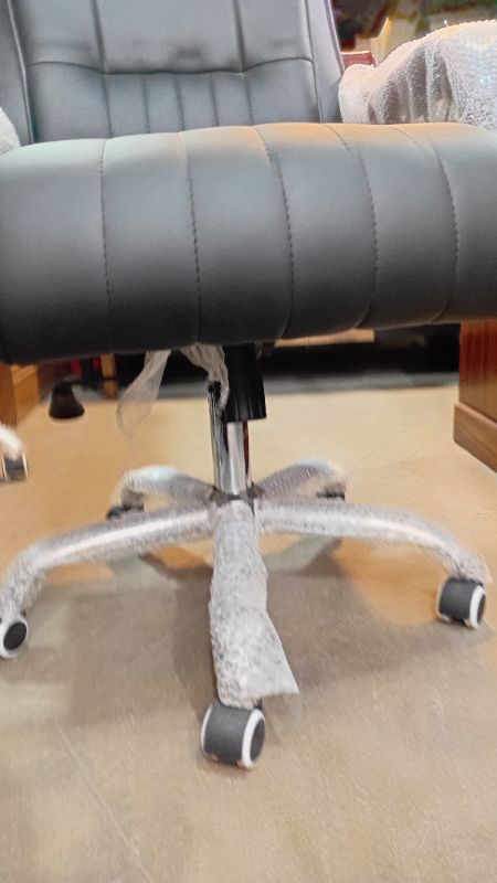 🆔 187 - Ergonomic Leather Executive Office Chair  . . . . . . . . . . . . . . . . . . . . . . . . . . . . . . . . . . . . . . . . . . . . . . . . . . . . . . . . . . . . . . . . . . . . . . . . . . . . . . . . 🔴#Tags,(Executive Office Chair, Black Leather Desk Seat, High Back Swivel Chair, Premium Ergonomic Workstool, Wooden Armrest Boss Chair)