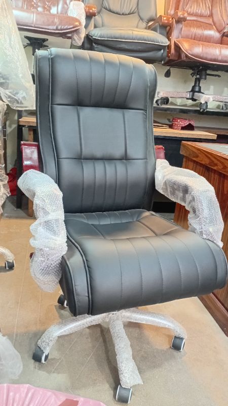 🆔 187 - Ergonomic Leather Executive Office Chair  . . . . . . . . . . . . . . . . . . . . . . . . . . . . . . . . . . . . . . . . . . . . . . . . . . . . . . . . . . . . . . . . . . . . . . . . . . . . . . . . 🔴#Tags,(Executive Office Chair, Black Leather Desk Seat, High Back Swivel Chair, Premium Ergonomic Workstool, Wooden Armrest Boss Chair)