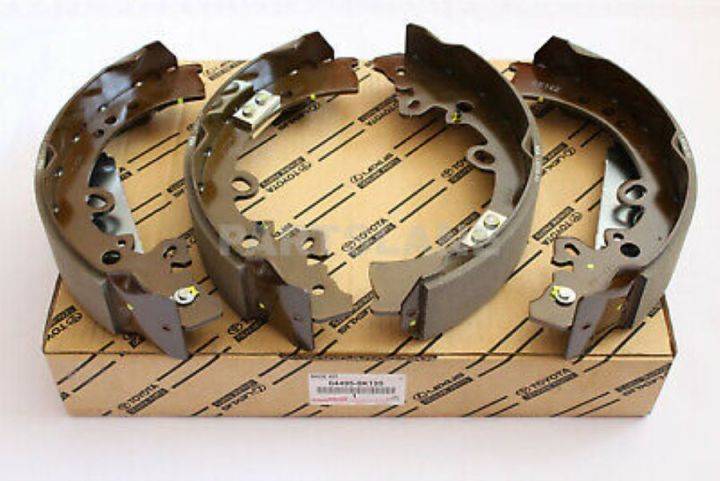 Toyota Fortuner, Toyota Hilux 2005 - 2019 4x4 BRAKE SHOE FORTUNER 2005-2020 04495-0K120