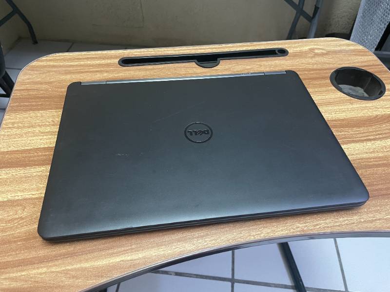 Dell Latitude E7450 14"(Procesador i7 2.60GHz, 8GB, 256GB)