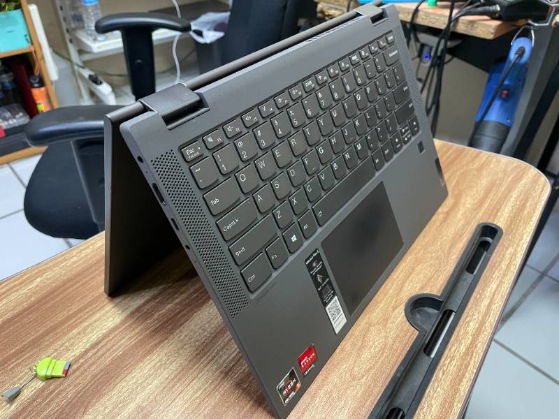 IdeaPad Flex 5 14" (amd ryzen 5 2.300 ghz, 16GB, 256GB, 360 Grados, Touch)