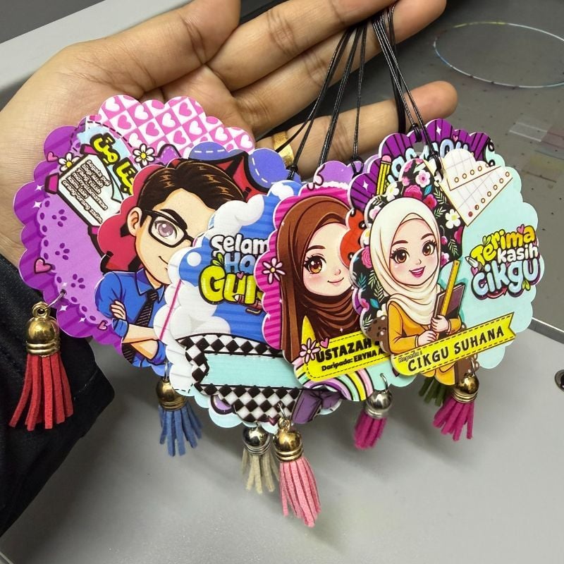 Car Charm Hari Guru