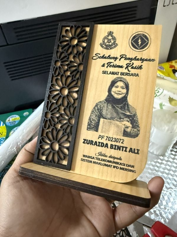 Plak Penghargaan Kayu Custom