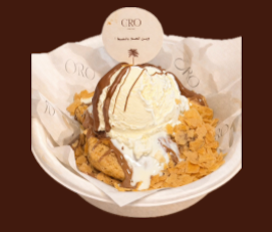 scoop cookies with ice cream