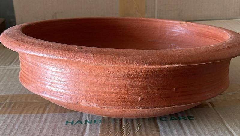 KW FISH CURRY POT ORDINARY 2KG (11'') RED