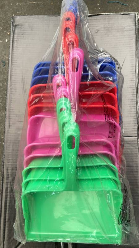 KW DUST PAN PLASTIC BIG