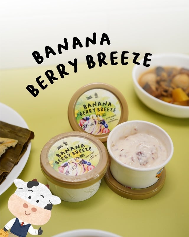 Banana berry breeze
