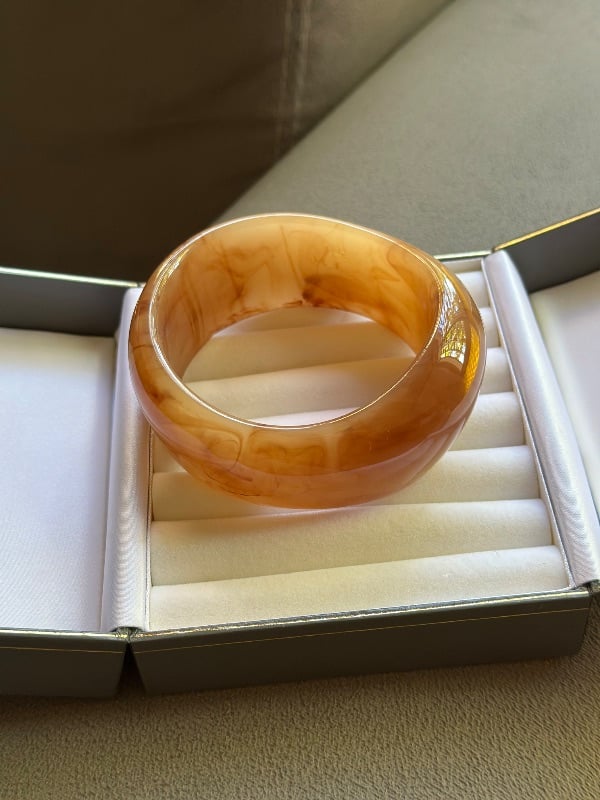 Brazalete de resina 1974