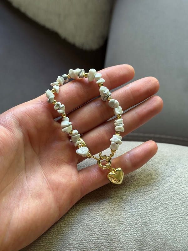Pulsera piedras corazón - Cobre con baño en Oro