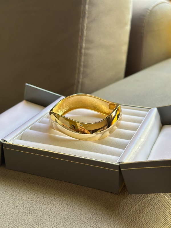 Brazalete de metal Dorado - Fantasía 351