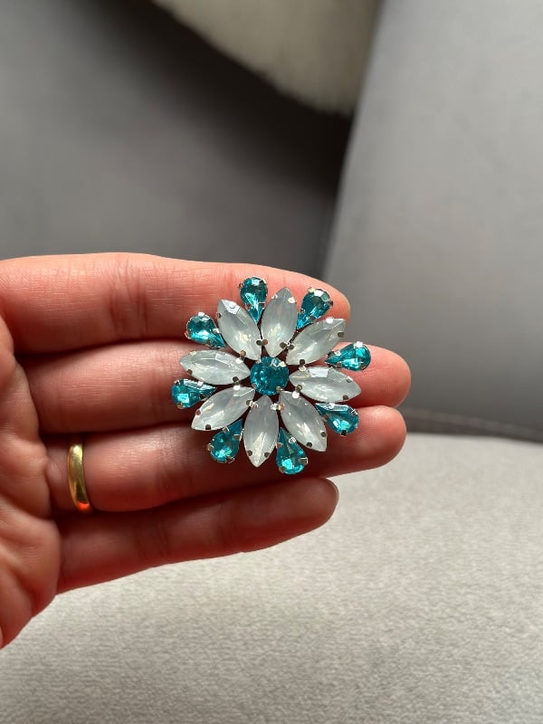 Escarapela de gemas 17 de Agosto (H)