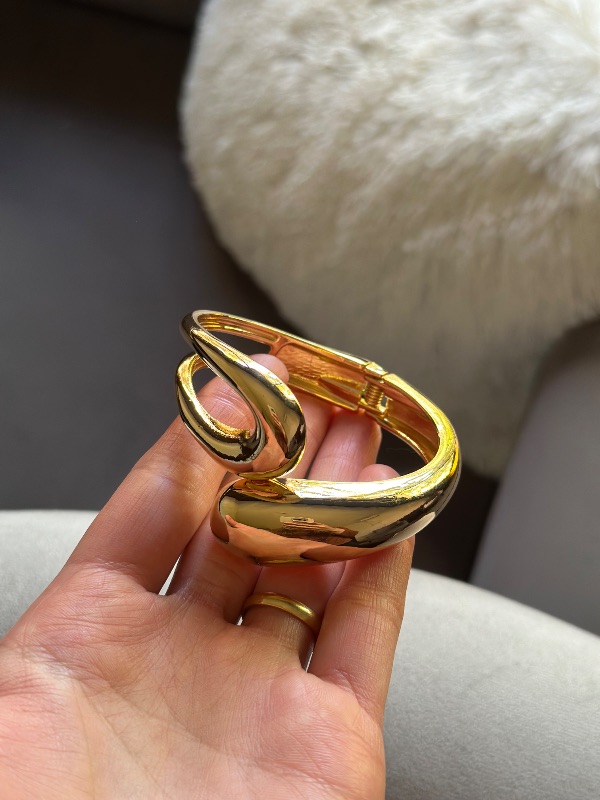 Brazalete de metal Dorado - Fantasía 345