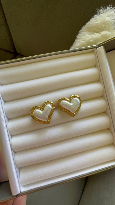 Aros con perla forma de Corazón - Acero Dorado