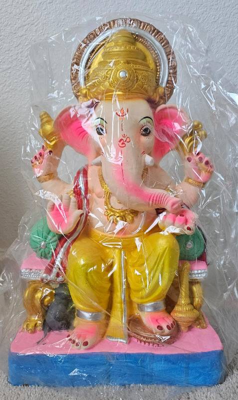 Yellow Dhoti Ganesha Idol