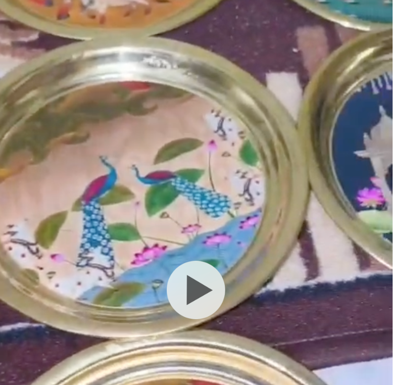 round fancy plate with decoration