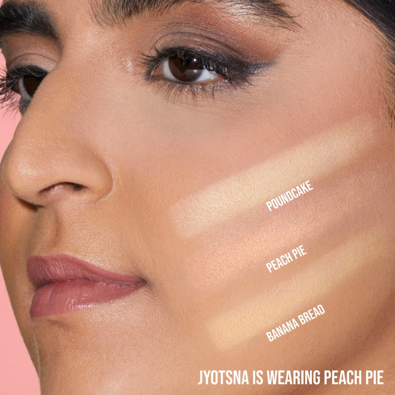 HUDA BEAUTY BANANA BREAD EASY BAKE SETTING POWDER
