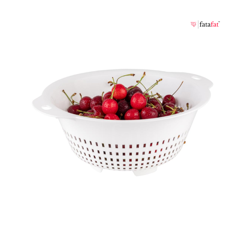 Strainer / Passoire (Plastic) 24 CM