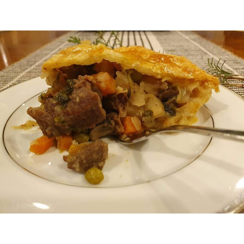 10-inch Beef Stew Pie