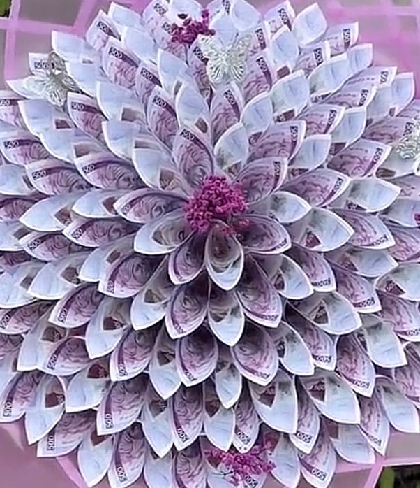 💐 Luxury Money and Rose Bouquet Luxury