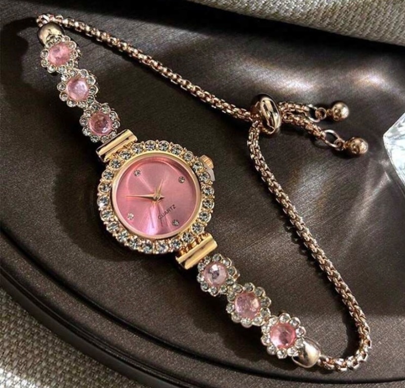 Watches Women Diamonds Bracelet Dress Watch Analog Quartz Wristwatch Adjustable