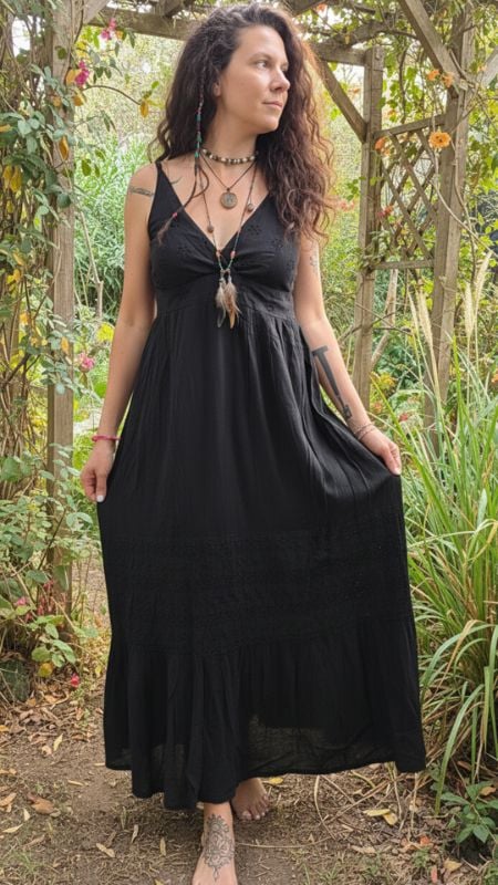 Vestido Negro Largo Breteles Bordado