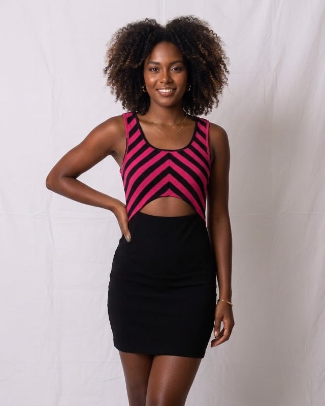 Vestido negro y rosa