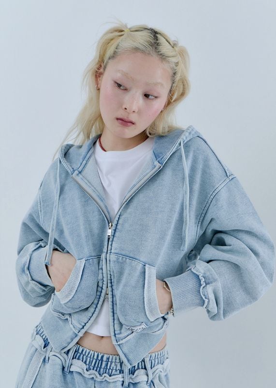 Unisex Cut-out Point Zip-up