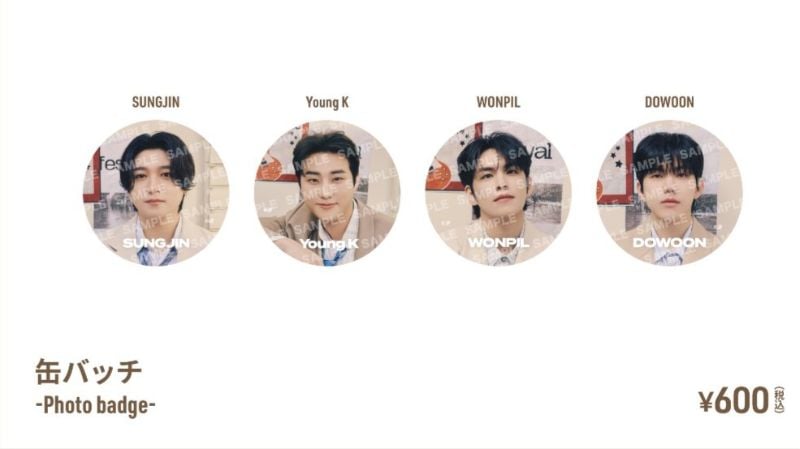 Photo Badge / The DECADE in JAPAN