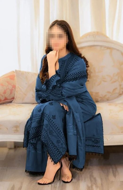 4 PC Embroidered Unstitched Women's Suit