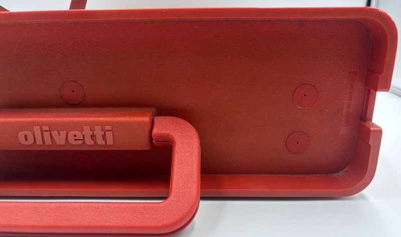 Máy đánh chữ Typewriter Olivetti Valentine RED made in Spain
