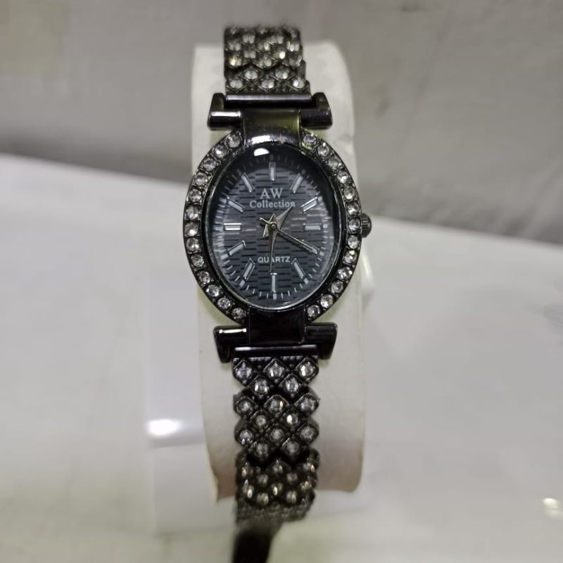 Aw Collection Women's Quartz Watch With Black Metal Band And Crystal Accents Stylish Appearance