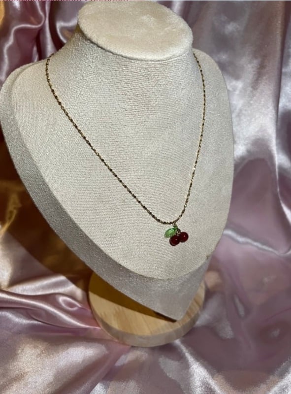 Collar Cherry Bloom