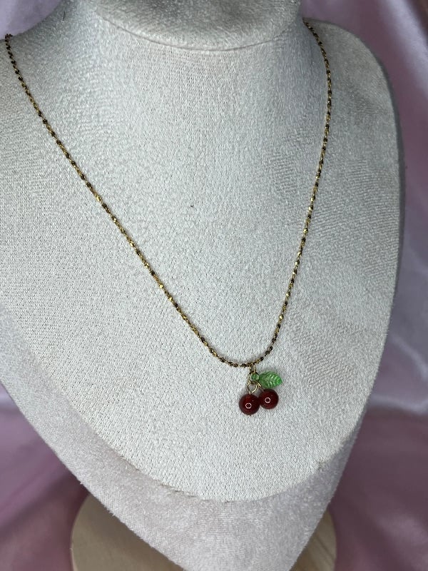 Collar Cherry Bloom