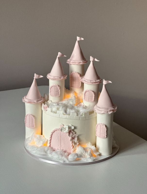 castle cakes