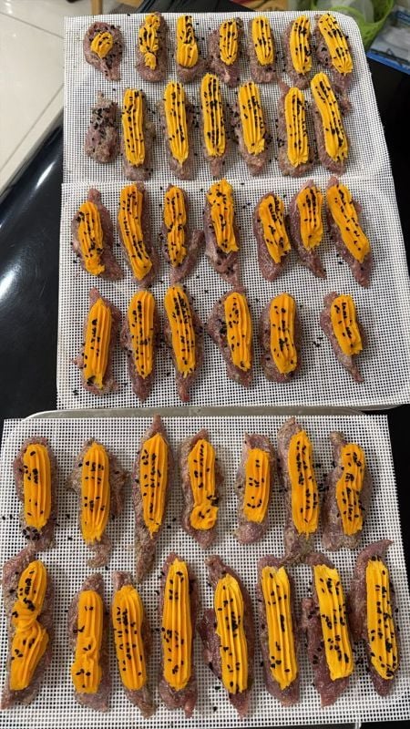 Eggy Gold Ducky Strip | Kepingan Itik Krim Kuning Telur 70g