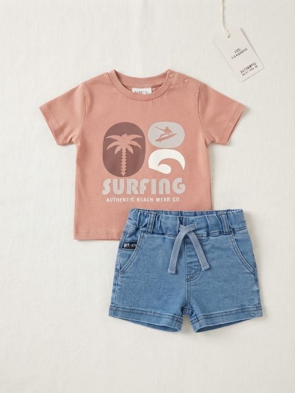 Culotte jeans et tee- shirt SURFIN'G