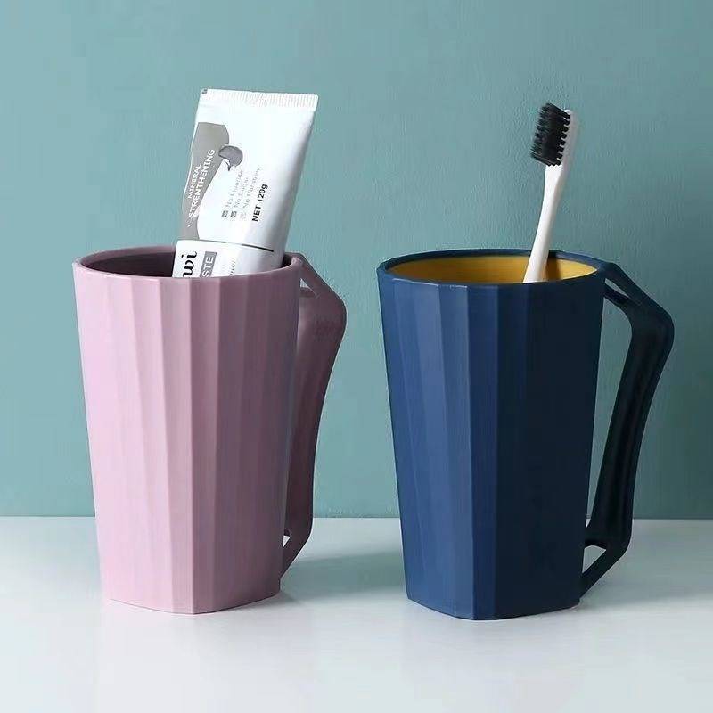 KC1021 កាដាក់ច្រាស់ដុសធ្មេញ - 1pc Creative Mouthwash Mug