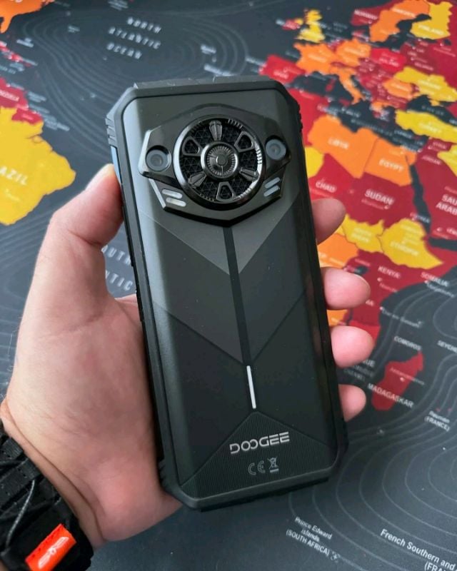 DOOGEE S Punk