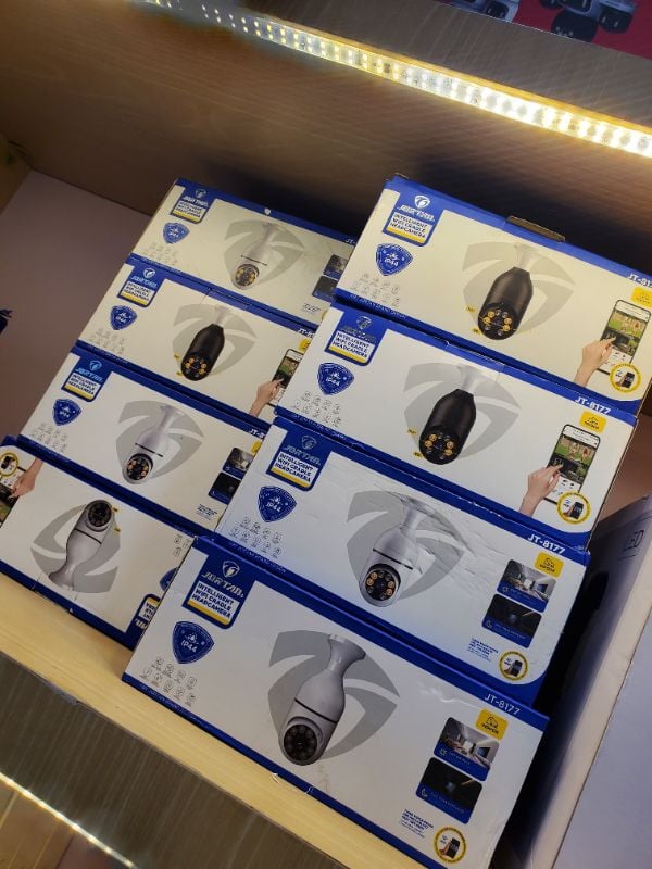Bulb 2MP Wireless CCTV Security Camera