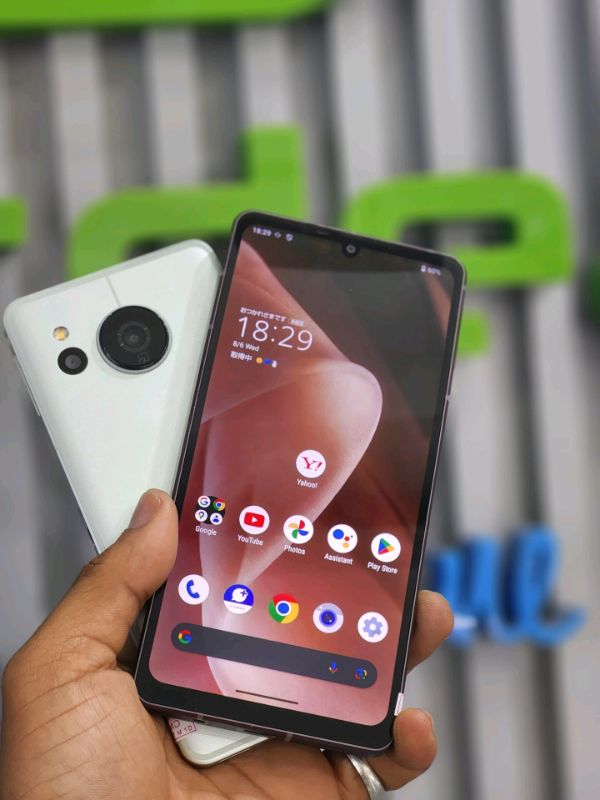 Sharp Aquos Sense 7