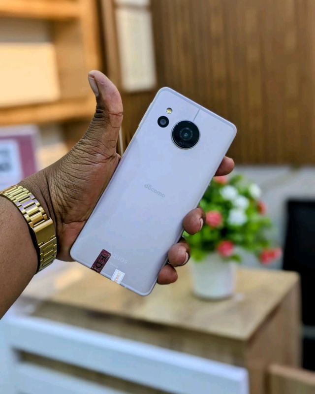 Sharp Aquos Sense 8