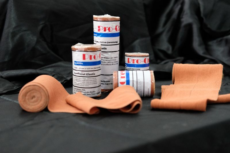 PLESTER PRO-PLAST 2,5 CM X 5 M