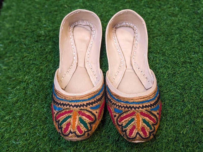 Shaam-e-Basir - Elegant Handcrafted Women's Khussa | Traditional Pakistani Evening Shoes
