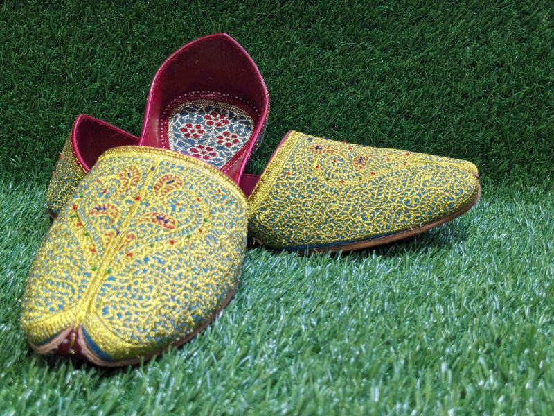 Khan Zada - Royal Handcrafted Premium Men's Khussa | Luxury Pakistani Wedding Shoes