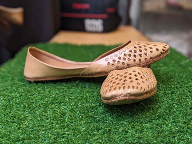 Punjab Virsa - Elegant Handcrafted Women's Khussa | Traditional Pakistani Cultural Shoes