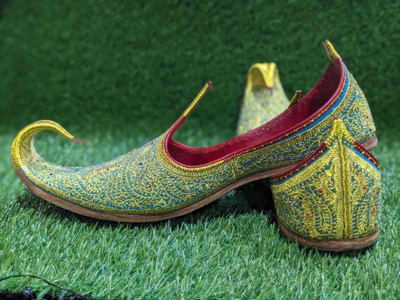 Basirpur Virsa - Traditional Handcrafted Khussa | Authentic Pakistani Cultural Footwear