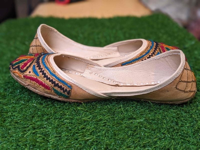 Shaam-e-Basir - Elegant Handcrafted Women's Khussa | Traditional Pakistani Evening Shoes