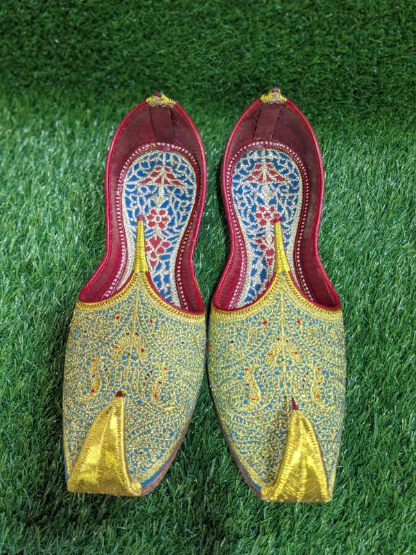 Basirpur Virsa - Traditional Handcrafted Khussa | Authentic Pakistani Cultural Footwear