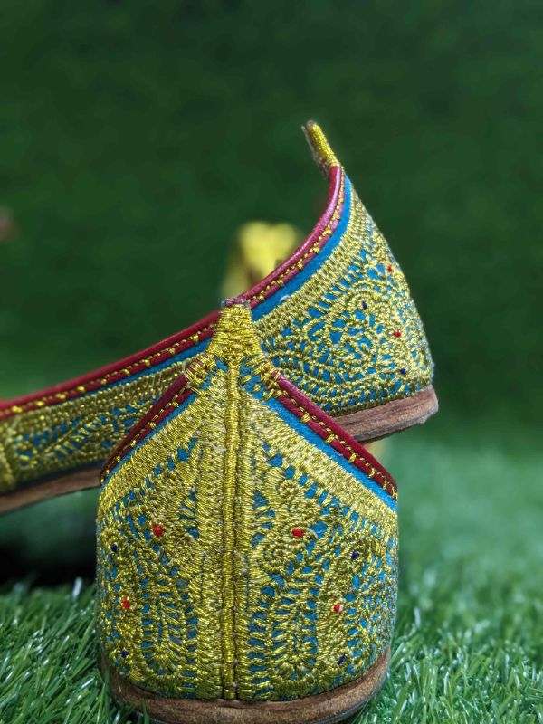 Basirpur Virsa - Traditional Handcrafted Khussa | Authentic Pakistani Cultural Footwear